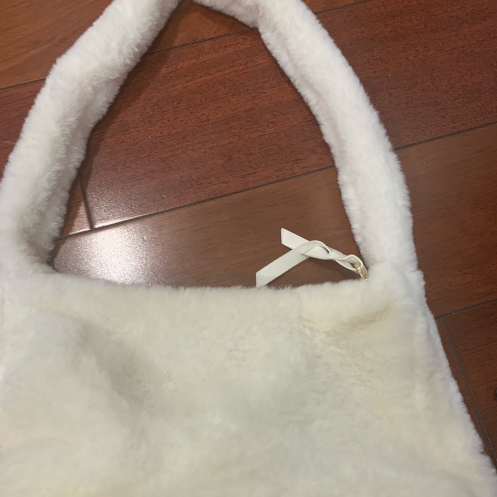 y2k white fur baguette bag